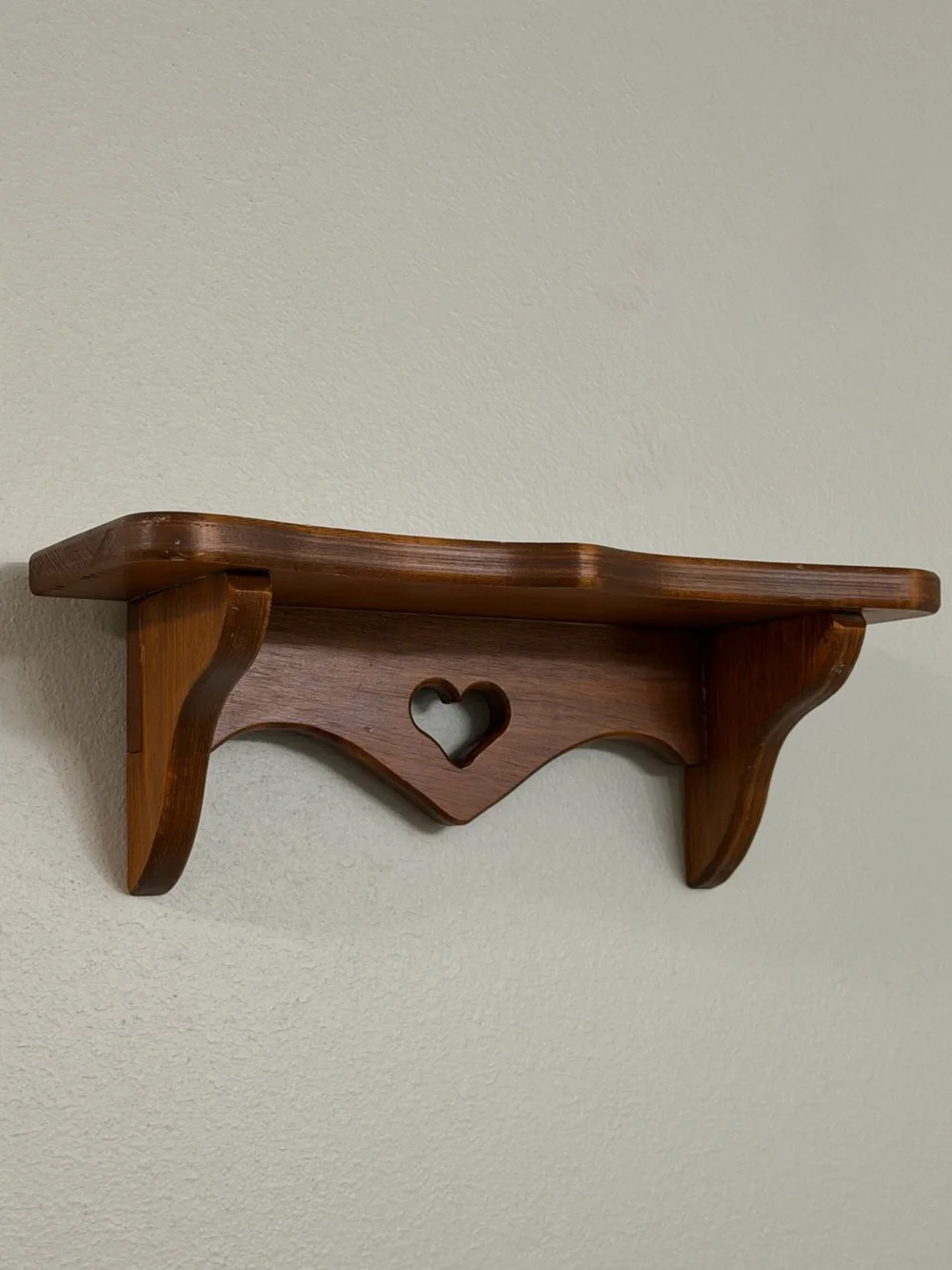 Vintage Heart Accent Wooden Wall Shelf